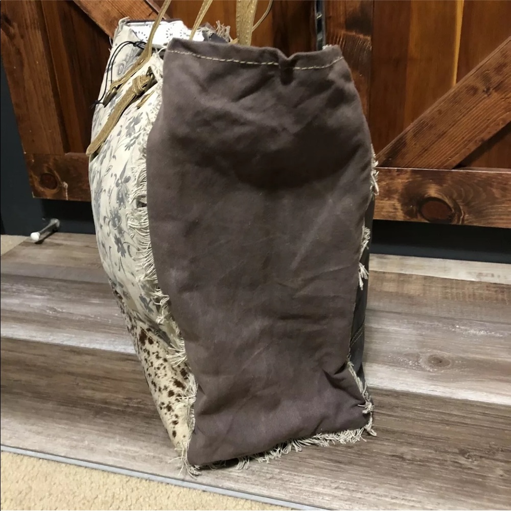 Myra Bag Floret Weekender Canvas up cycled NWT - Picture 6 of 6